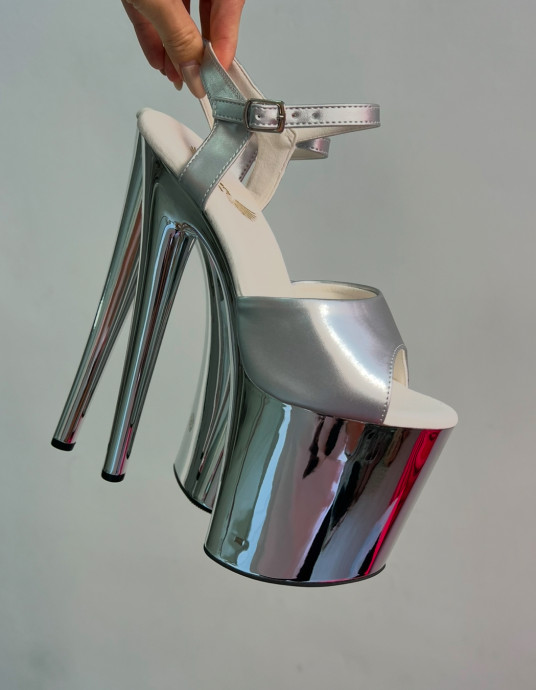 Серебристые босоножки HEAVEN E-290S