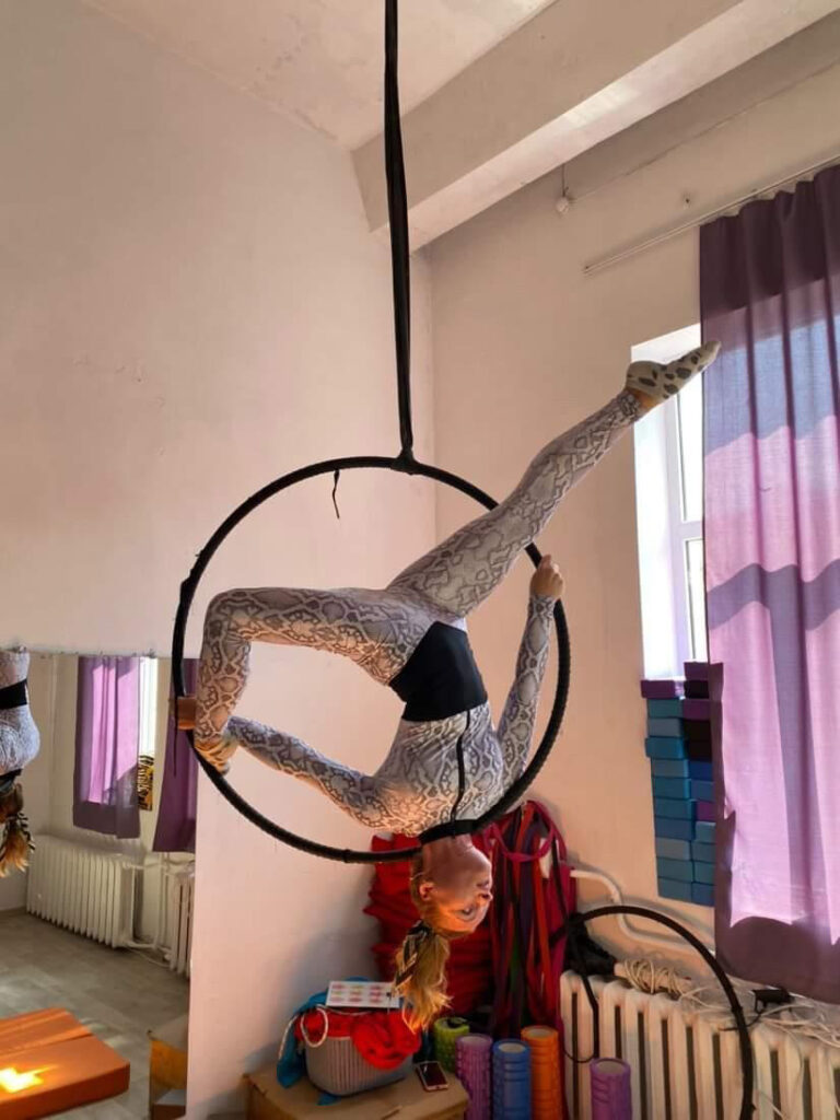 EFEED5FB-B3F1-413B-8088-1A78EC281241-768x1024-1