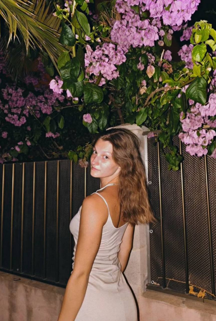 photo_5355261938629735072_y