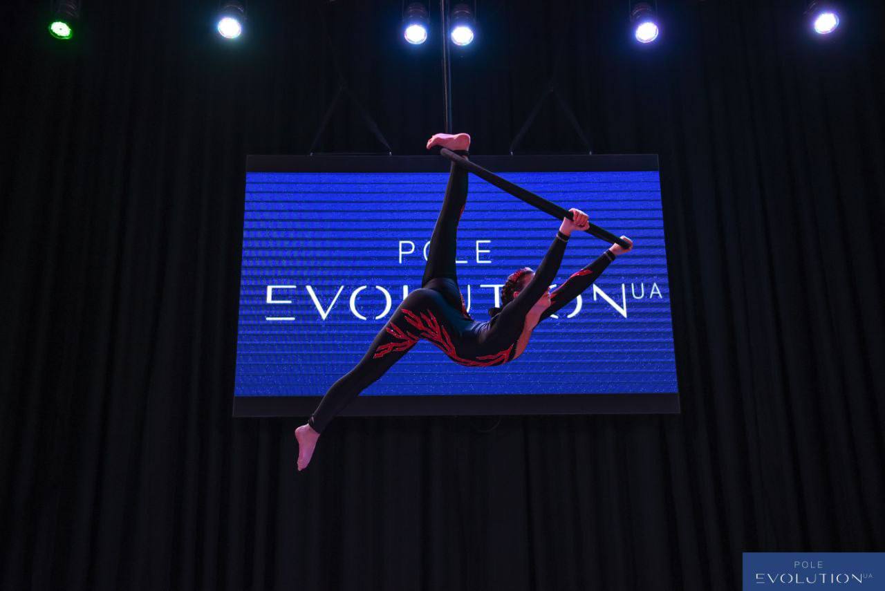 photo_5422443593735469195_y